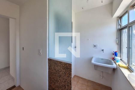 Apartamento para alugar com 71m², 2 quartos e 1 vagaÁrea de Serviço
