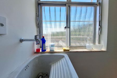 Apartamento para alugar com 71m², 2 quartos e 1 vagaÁrea de Serviço