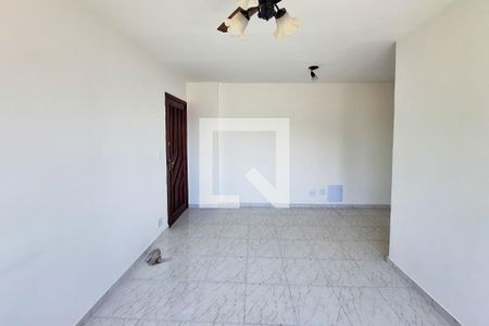 Apartamento para alugar com 71m², 2 quartos e 1 vagaSala