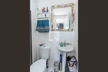 Apartamento para alugar com 34m², 2 quartos e sem vagaBanheiro