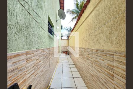 Casa à venda com 146m², 3 quartos e 1 vaga Casa à venda com 146m², 3 quartos e 1 vagaCorredor fundos - Entrada secundária