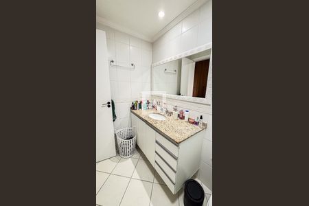 Apartamento à venda com 141m², 3 quartos e 6 vagasBanheiro da Suíte