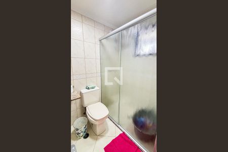 Apartamento à venda com 141m², 3 quartos e 6 vagasBanheiro da Suíte 2