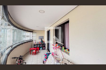 Apartamento à venda com 141m², 3 quartos e 6 vagasSala - Sala de Jantar Varanda