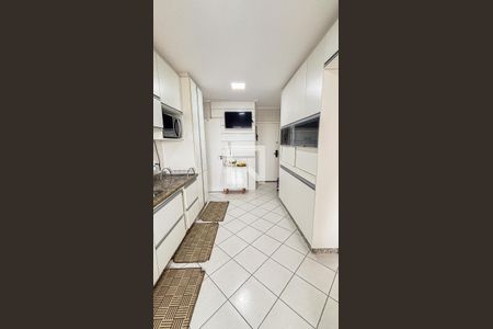 Apartamento à venda com 141m², 3 quartos e 6 vagasCozinha