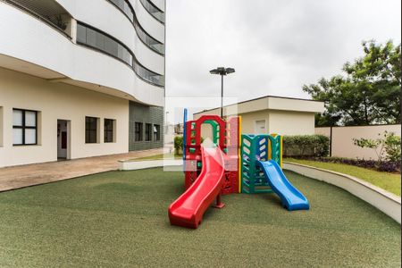 Apartamento à venda com 141m², 3 quartos e 6 vagasPlayground