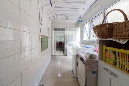 Casa à venda com 453m², 4 quartos e 4 vagasÁrea de Serviço