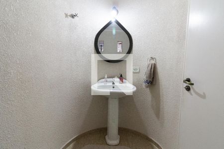 Casa à venda com 453m², 4 quartos e 4 vagasLavabo