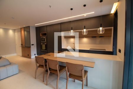 Apartamento à venda com 105m², 2 quartos e 2 vagasCozinha