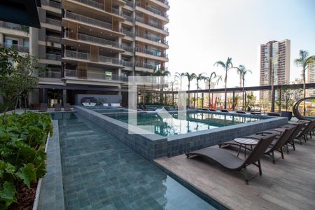 Apartamento à venda com 105m², 2 quartos e 2 vagasÁrea comum - Piscinas