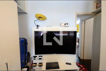 Apartamento à venda com 75m², 2 quartos e 1 vagaQuarto 2