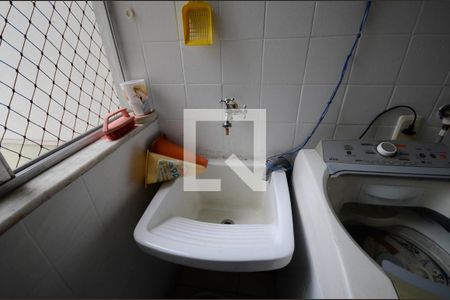 Apartamento à venda com 75m², 2 quartos e 1 vagaÁrea de Serviço