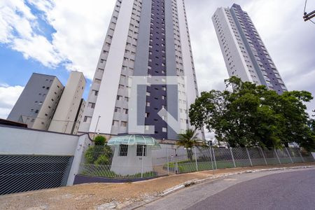 Apartamento para alugar com 80m², 3 quartos e 2 vagasFachada
