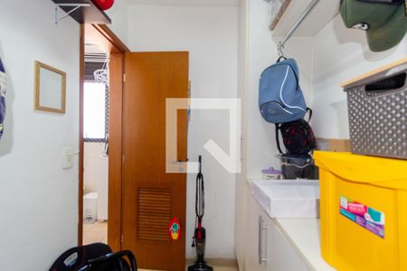 Apartamento à venda com 92m², 3 quartos e 2 vagasQuarto - Área de Serviço