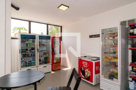 Apartamento à venda com 92m², 3 quartos e 2 vagas Apartamento à venda com 92m², 3 quartos e 2 vagasMini Mercado