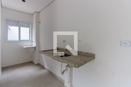 Cozinha de apartamento para alugar com 1 quarto, 32m² em Vila Lucia, São Paulo