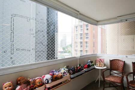 Varanda de apartamento para alugar com 3 quartos, 128m² em Vila Olímpia, São Paulo
