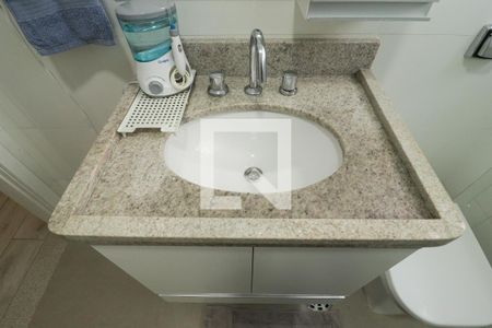 Casa à venda com 300m², 3 quartos e 2 vagas Casa à venda com 300m², 3 quartos e 2 vagasBanheiro Social