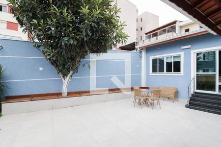 Casa à venda com 300m², 3 quartos e 2 vagas Casa à venda com 300m², 3 quartos e 2 vagasÁrea Externa