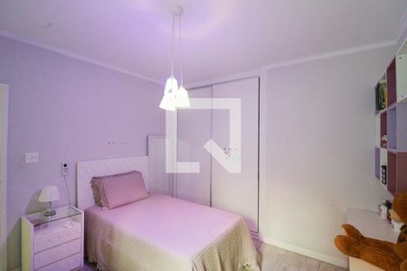 Casa à venda com 300m², 3 quartos e 2 vagas Casa à venda com 300m², 3 quartos e 2 vagasQuarto 2