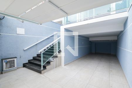 Casa à venda com 300m², 3 quartos e 2 vagas Casa à venda com 300m², 3 quartos e 2 vagasGaragem