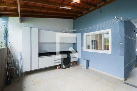 Casa à venda com 300m², 3 quartos e 2 vagas Casa à venda com 300m², 3 quartos e 2 vagasÁrea de Serviço