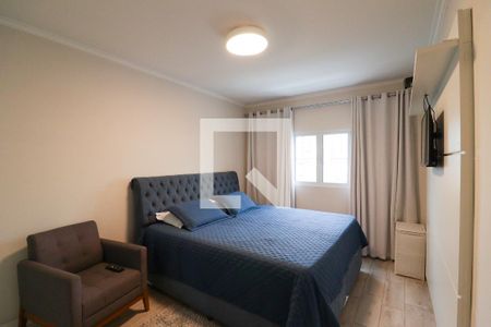 Casa à venda com 300m², 3 quartos e 2 vagas Casa à venda com 300m², 3 quartos e 2 vagasSuíte