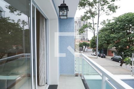 Casa à venda com 300m², 3 quartos e 2 vagas Casa à venda com 300m², 3 quartos e 2 vagasVaranda da Sala