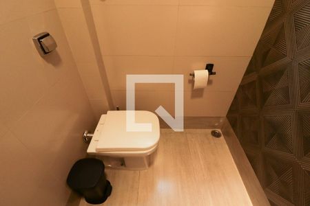 Casa à venda com 300m², 3 quartos e 2 vagas Casa à venda com 300m², 3 quartos e 2 vagasLavabo