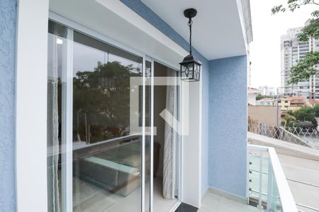 Casa à venda com 300m², 3 quartos e 2 vagas Casa à venda com 300m², 3 quartos e 2 vagasVaranda da Sala