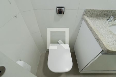 Casa à venda com 300m², 3 quartos e 2 vagas Casa à venda com 300m², 3 quartos e 2 vagasBanheiro da Suíte