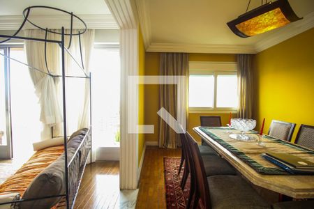 Apartamento à venda com 210m², 2 quartos e 2 vagas Apartamento à venda com 210m², 2 quartos e 2 vagasSala de Jantar