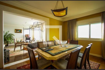 Apartamento à venda com 210m², 2 quartos e 2 vagas Apartamento à venda com 210m², 2 quartos e 2 vagasSala de Jantar