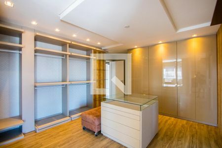 Apartamento para alugar com 246m², 2 quartos e 4 vagas Apartamento para alugar com 246m², 2 quartos e 4 vagasQuarto 1 - Suíte