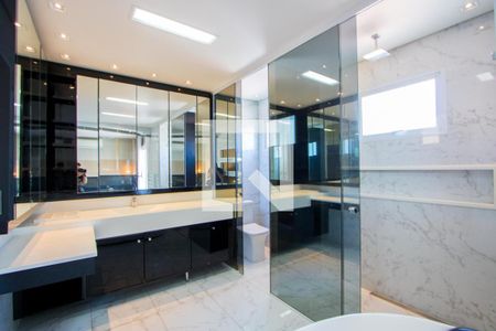 Apartamento para alugar com 246m², 2 quartos e 4 vagas Apartamento para alugar com 246m², 2 quartos e 4 vagasBanheiro 1 do quarto 1