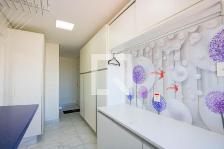 Apartamento para alugar com 246m², 2 quartos e 4 vagas Apartamento para alugar com 246m², 2 quartos e 4 vagasÁrea de serviço