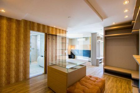 Apartamento para alugar com 246m², 2 quartos e 4 vagas Apartamento para alugar com 246m², 2 quartos e 4 vagasQuarto 1 - Suíte