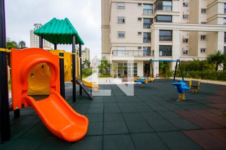 Apartamento para alugar com 246m², 2 quartos e 4 vagas Apartamento para alugar com 246m², 2 quartos e 4 vagasÁrea comum - Playground