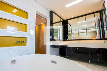 Apartamento para alugar com 246m², 2 quartos e 4 vagas Apartamento para alugar com 246m², 2 quartos e 4 vagasBanheiro 1 do quarto 1