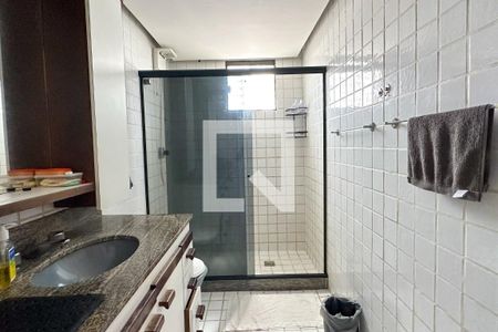 Apartamento à venda com 380m², 4 quartos e 2 vagasBanheiro da Suíte