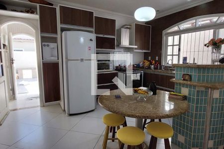 Casa à venda com 357m², 4 quartos e 3 vagas