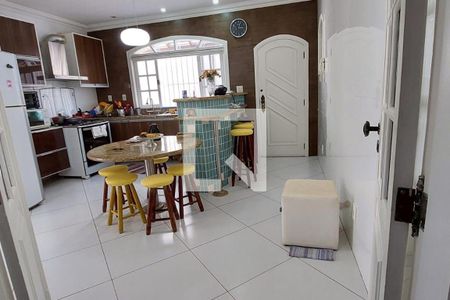 Casa à venda com 357m², 4 quartos e 3 vagas