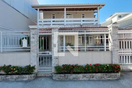 Casa à venda com 357m², 4 quartos e 3 vagas