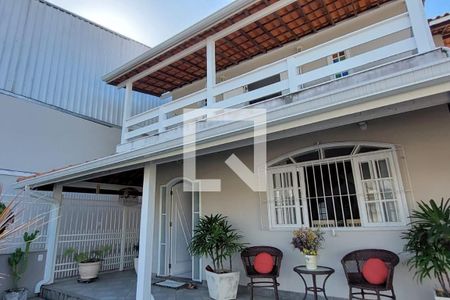 Casa à venda com 357m², 4 quartos e 3 vagas