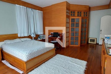 Casa à venda com 357m², 4 quartos e 3 vagas