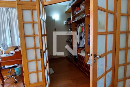 Casa à venda com 357m², 4 quartos e 3 vagas