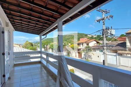 Casa à venda com 357m², 4 quartos e 3 vagas