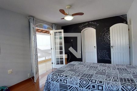 Casa à venda com 357m², 4 quartos e 3 vagas