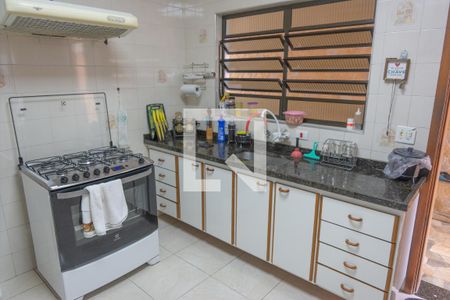 Casa à venda com 150m², 3 quartos e 3 vagasCozinha 