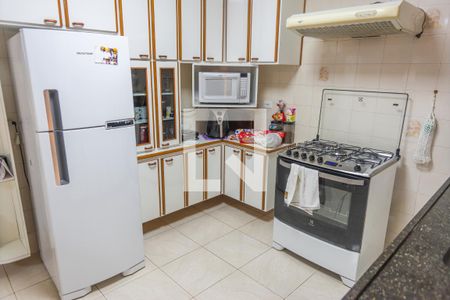Casa à venda com 150m², 3 quartos e 3 vagasCozinha 